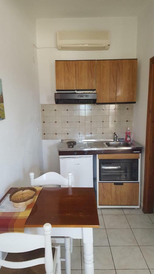 Aeolos Hotel Apartments Gytheio Dış mekan fotoğraf